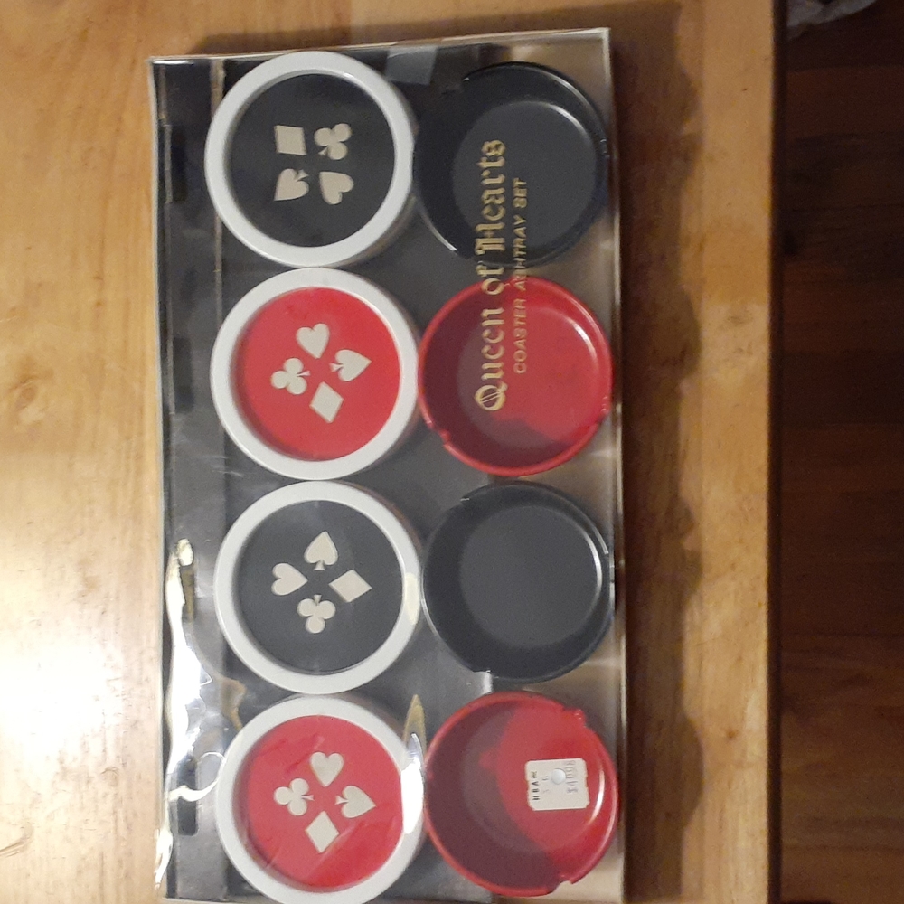 Queen of Hearts Coaster Ashtray Set.